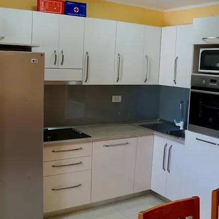 Niksa Kastelan Omis
