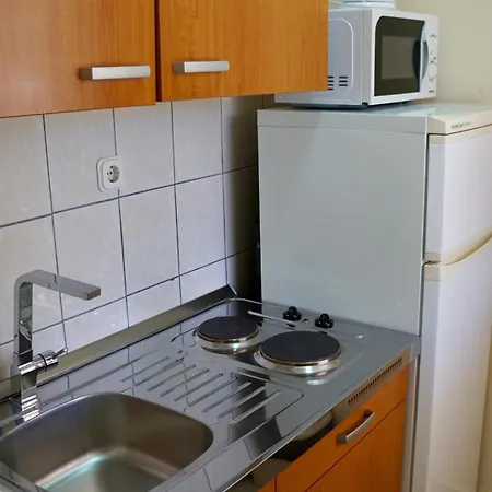 Niksa Kastelan Omis