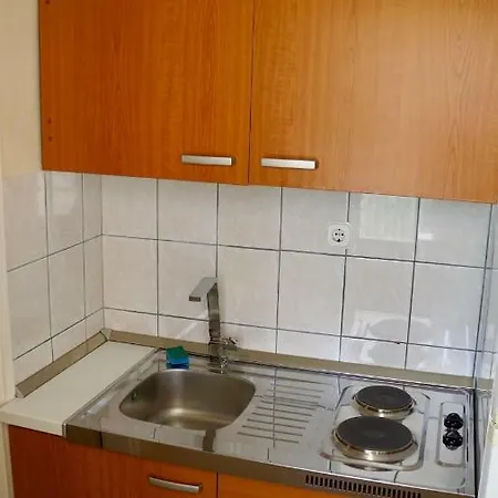 Niksa Kastelan * Omis